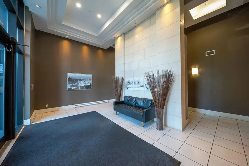 1005 6333 KATSURA STREET - photo 3 of 20