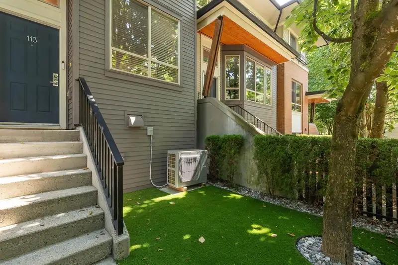 113 100 KLAHANIE DRIVE - photo 2 of 28
