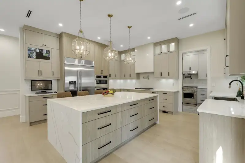 19632 31A AVENUE - photo 3 of 40