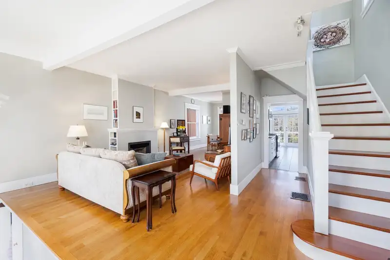 4491 HARRIET STREET - photo 3 of 39