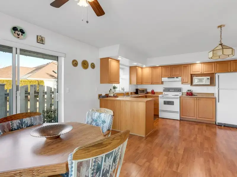 47 21746 52 AVENUE - photo 3 of 23