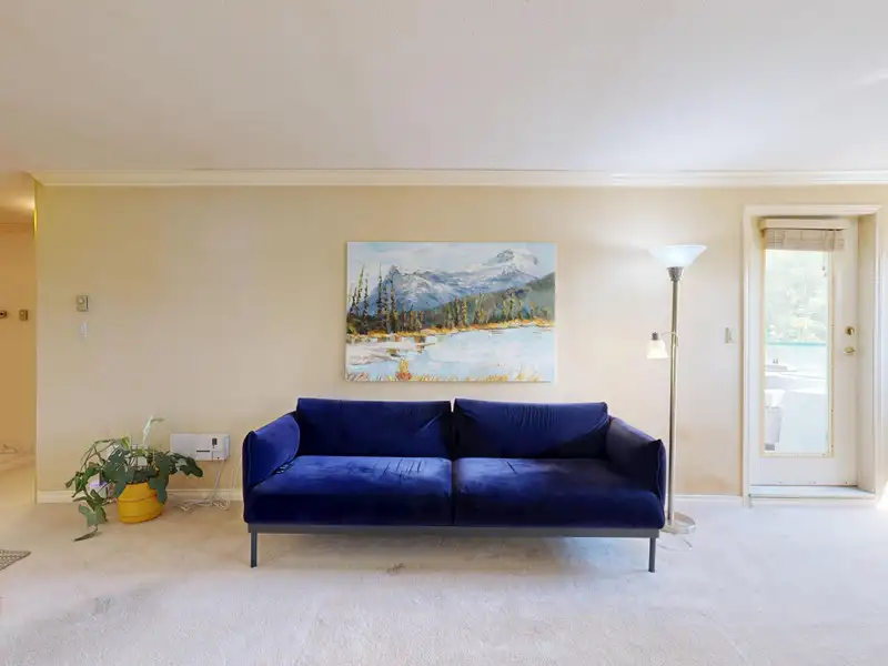 101 5550 14B AVENUE - photo 4 of 37