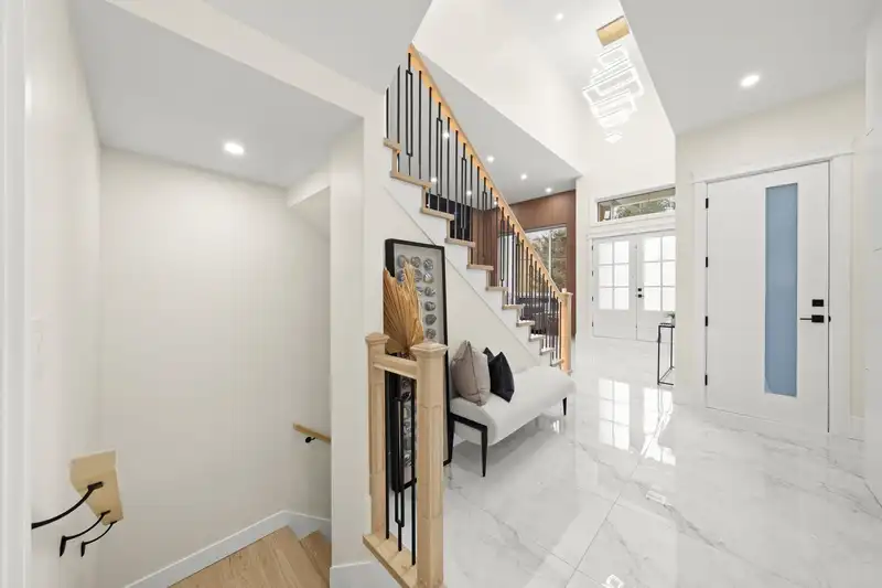 33995 WALNUT AVENUE - photo 2 of 39