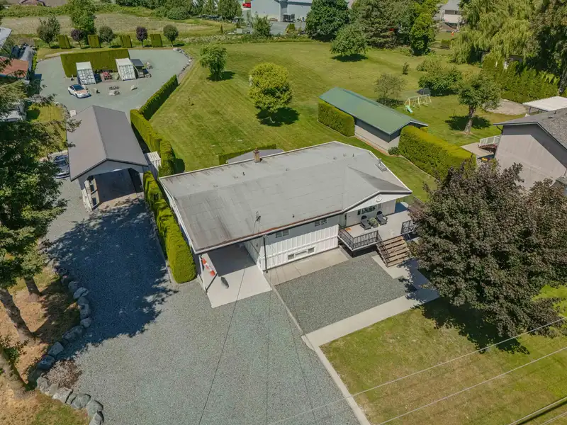 7135 SUMAS PRAIRIE ROAD - photo 1 of 40