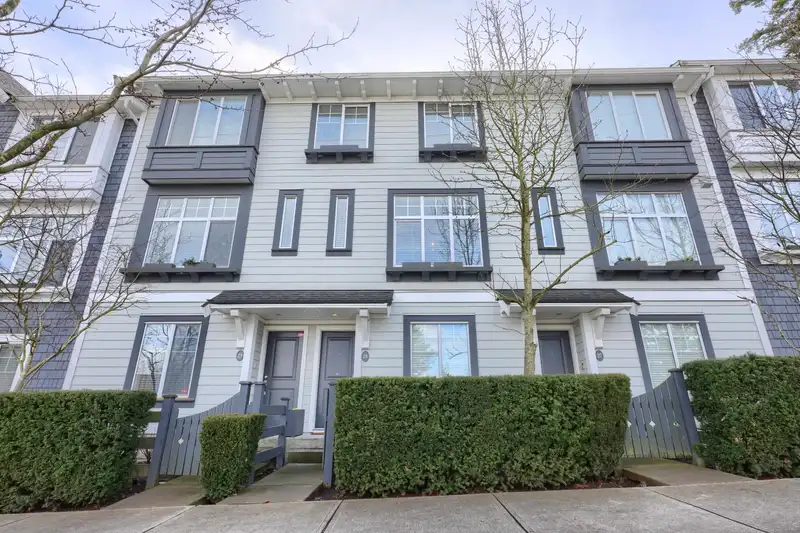 28 15128 24 AVENUE - photo 1 of 30