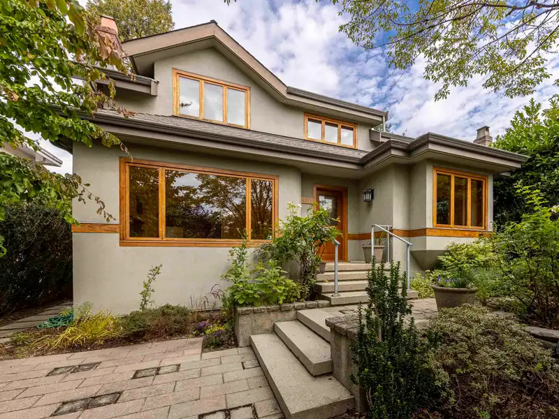 4055 W 35TH AVENUE - photo 1 of 17