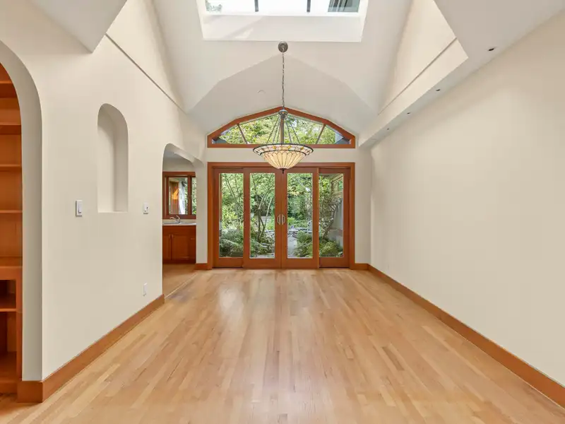 4055 W 35TH AVENUE - photo 4 of 17