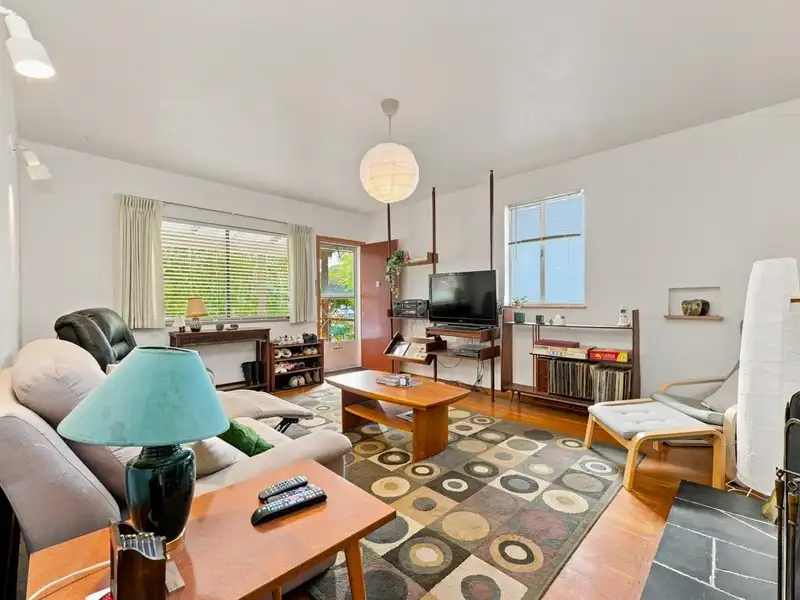 3017 E 17TH AVENUE - photo 3 of 39