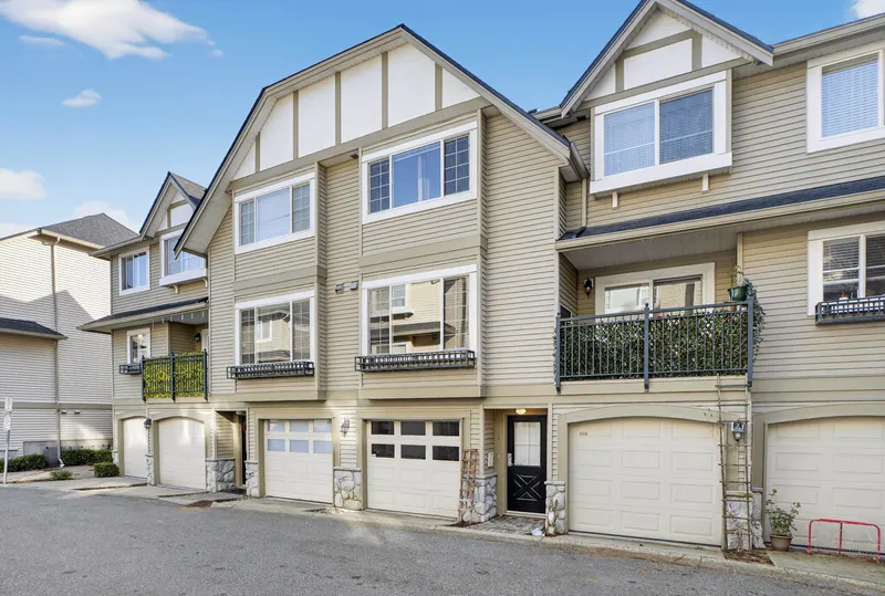 45 15488 101A AVENUE - photo 2 of 25