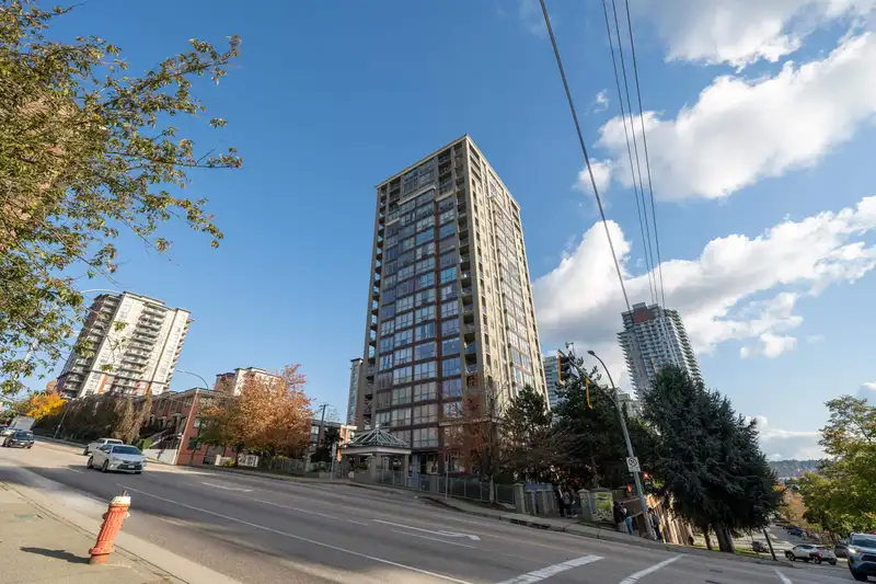 1201 850 ROYAL AVENUE - photo 1 of 37