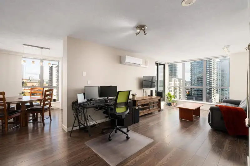 1201 850 ROYAL AVENUE - photo 4 of 37