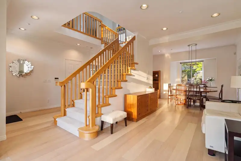 888 E 30TH AVENUE - photo 4 of 36