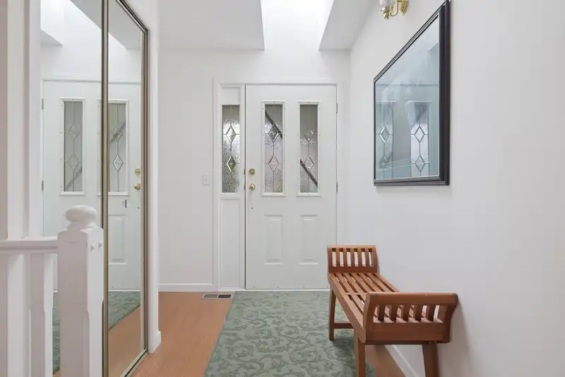 16 32615 MURRAY AVENUE - photo 3 of 39