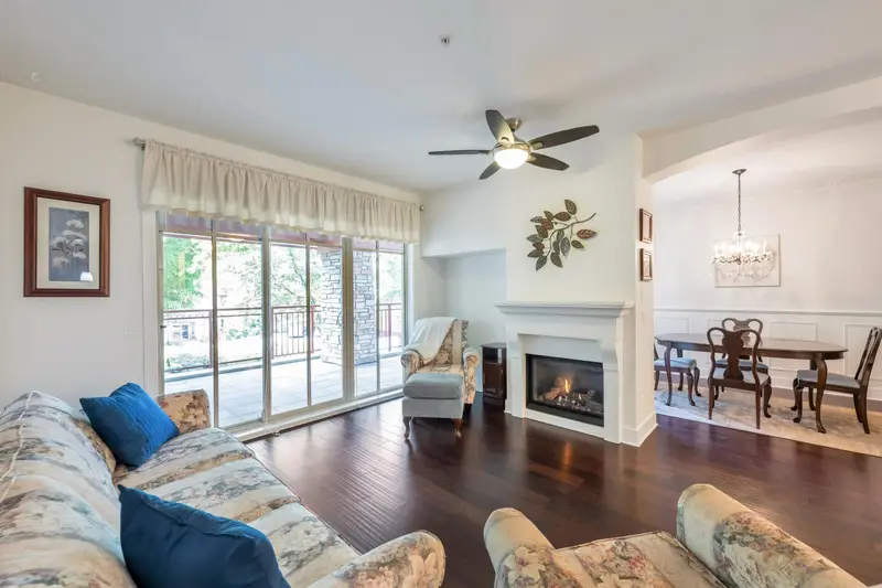 201 16421 64 AVENUE - photo 3 of 25