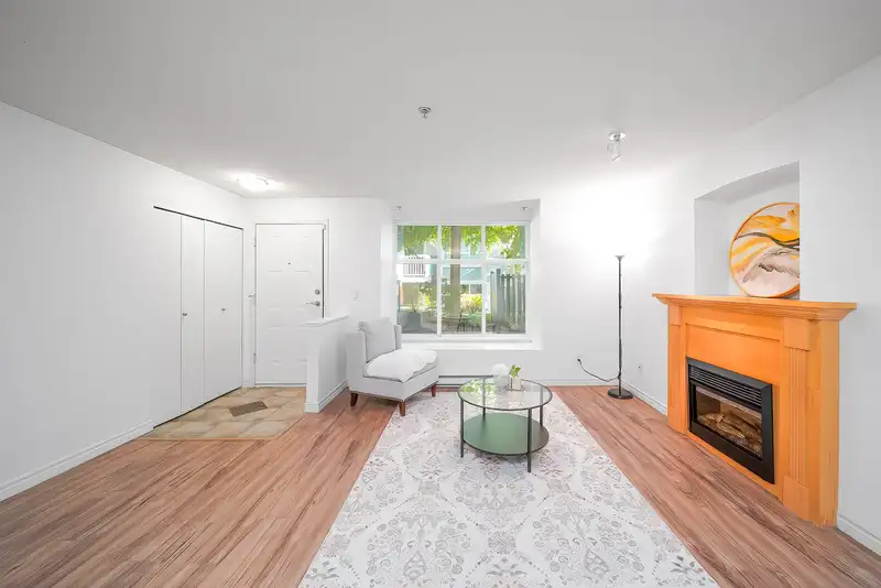 30 7128 STRIDE AVENUE - photo 4 of 23