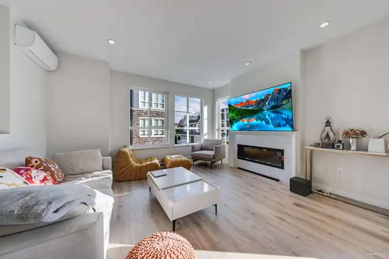 16 5311 ADMIRAL WAY - photo 1 of 40