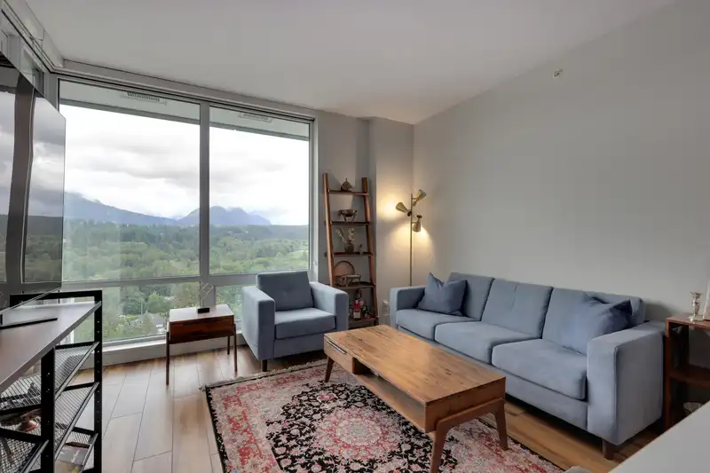 2601 680 SEYLYNN CRESCENT - photo 2 of 30