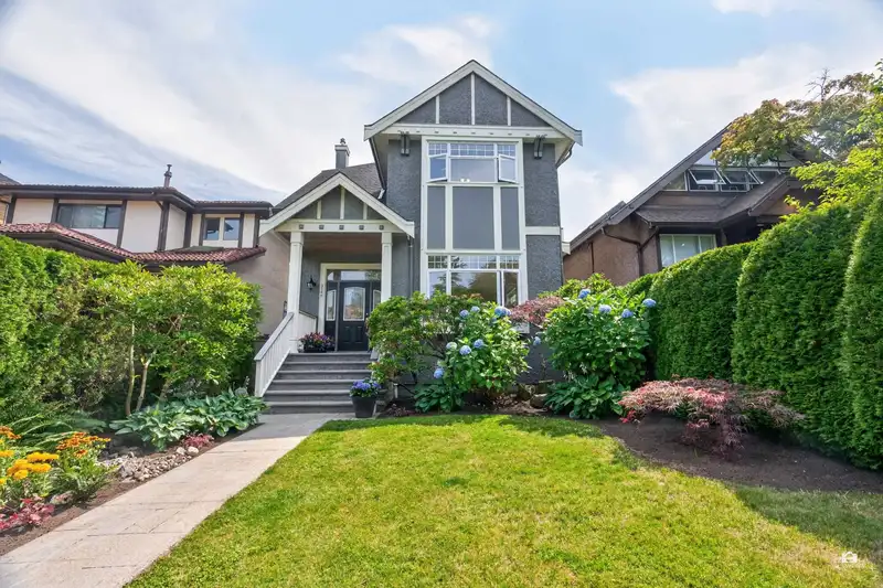 3566 W 23RD AVENUE - photo 1 of 40