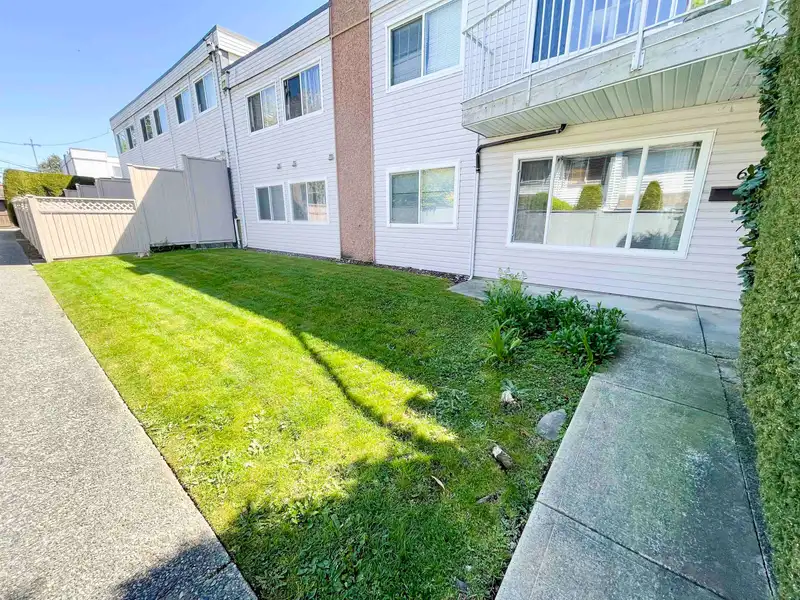 603 11901 89A AVENUE - photo 4 of 20