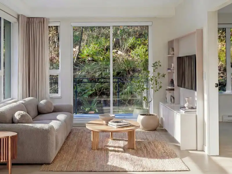 115 125 ALBERT STREET - photo 1 of 16