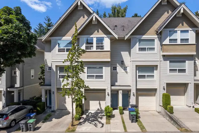 55 15065 58 AVENUE - photo 1 of 34