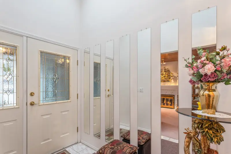 20256 123 AVENUE - photo 3 of 25