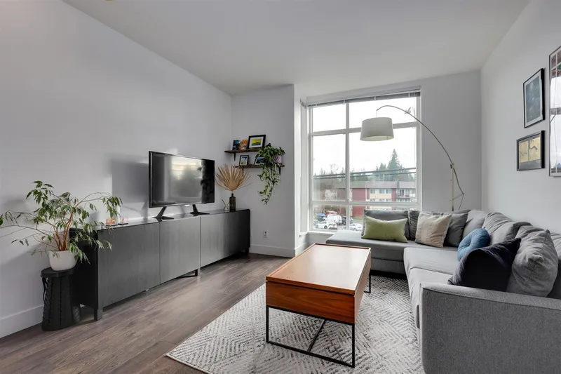 5 909 CLARKE ROAD - photo 1 of 24