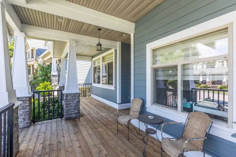 14726 32A AVENUE - photo 3 of 40