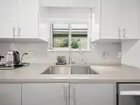 8 815 TOBRUCK AVENUE - thumbnail 7