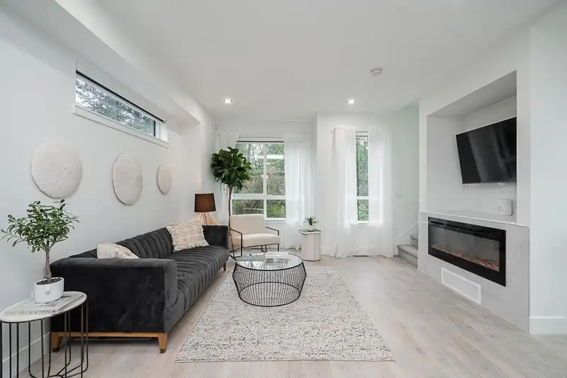 7 13895 64 AVENUE - photo 1 of 23