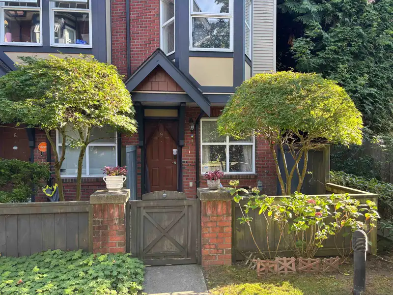 9 6099 ALDER STREET - photo 1 of 21