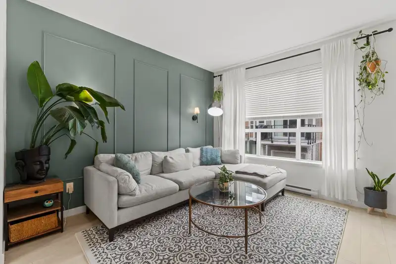 41 20857 77A AVENUE - photo 1 of 21