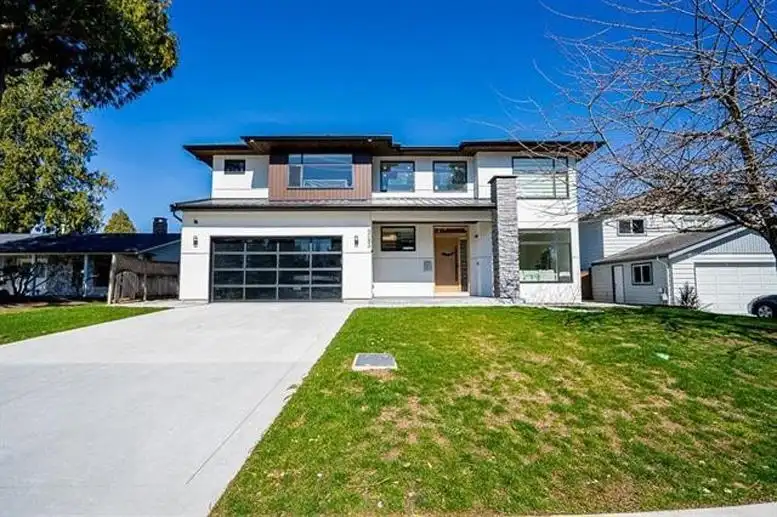 5093 2ND AVENUE - photo 1 of 26