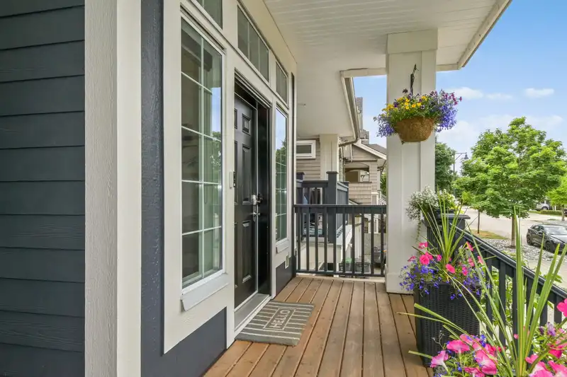 6084 163 STREET - photo 2 of 38