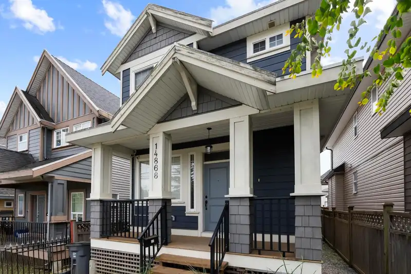 14868 72 AVENUE - photo 4 of 40
