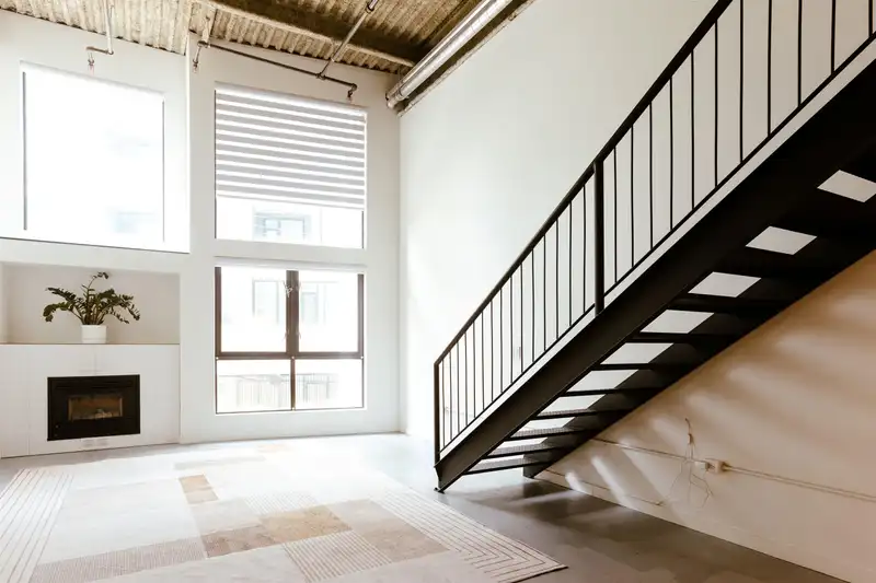 205 234 E 5TH AVENUE - photo 2 of 25