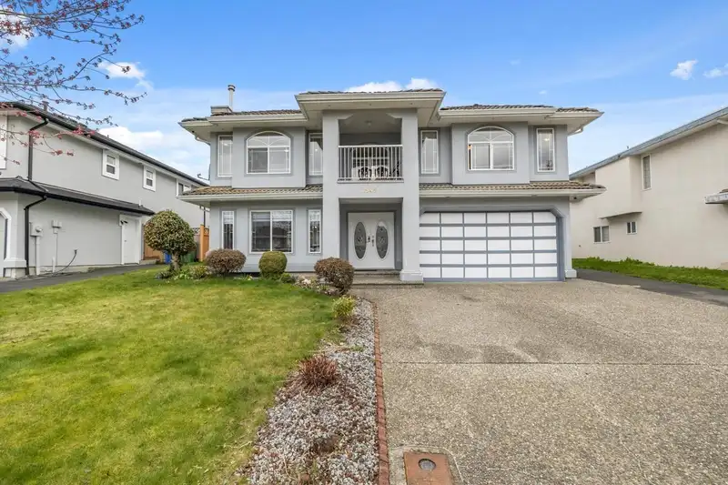 3545 VIEWMOUNT PLACE - photo 1 of 35