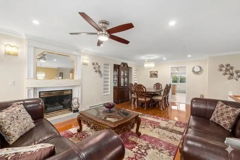 3545 VIEWMOUNT PLACE - photo 4 of 35