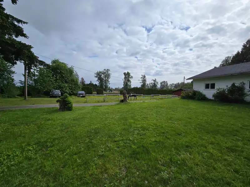 2271 240 STREET - photo 3 of 9