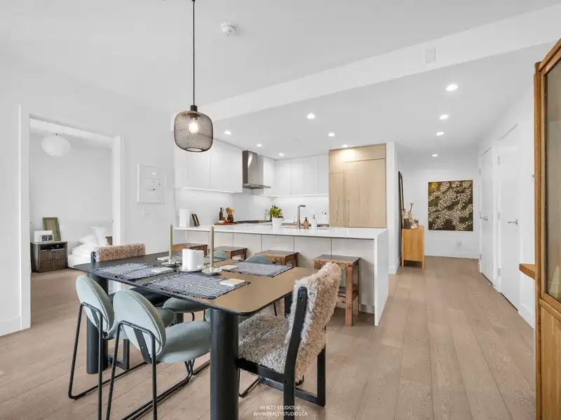 503 177 W 3RD STREET - photo 1 of 24