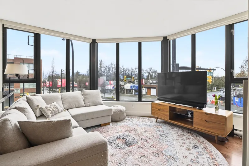 207 3228 TUPPER STREET - photo 1 of 25