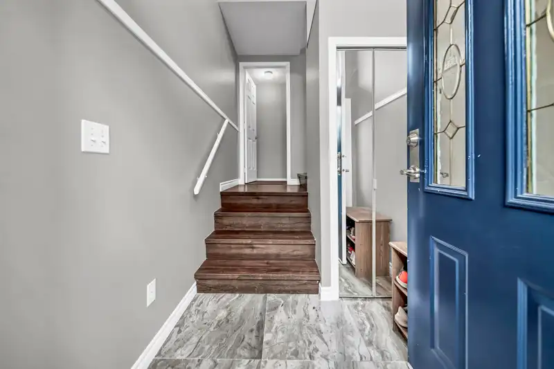 29 16363 85 AVENUE - photo 2 of 35