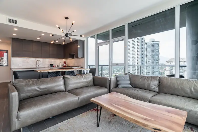 2707 4168 LOUGHEED HIGHWAY - photo 2 of 25