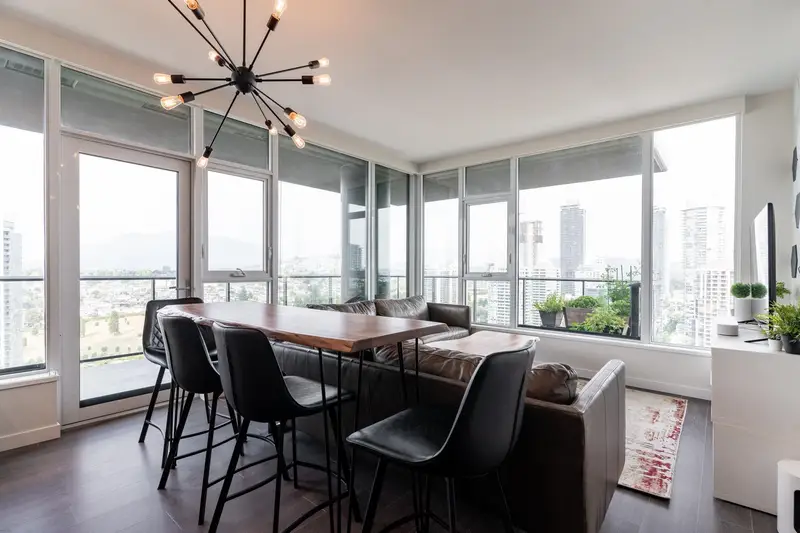 2707 4168 LOUGHEED HIGHWAY - photo 3 of 25