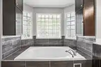 8536 142A STREET - thumbnail 20