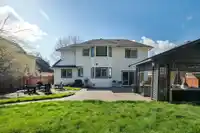 8536 142A STREET - thumbnail 34