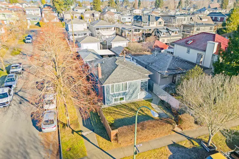 1005 E 58TH AVENUE - photo 1 of 4