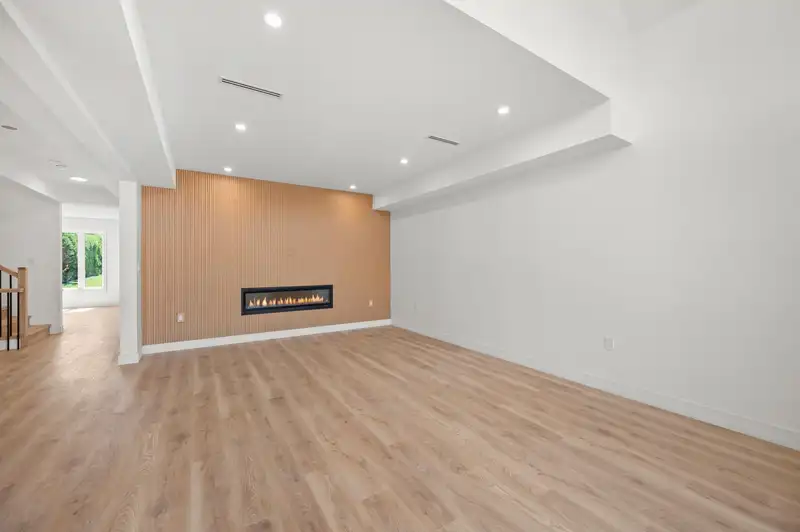 304 EIGHTH AVENUE - photo 2 of 40