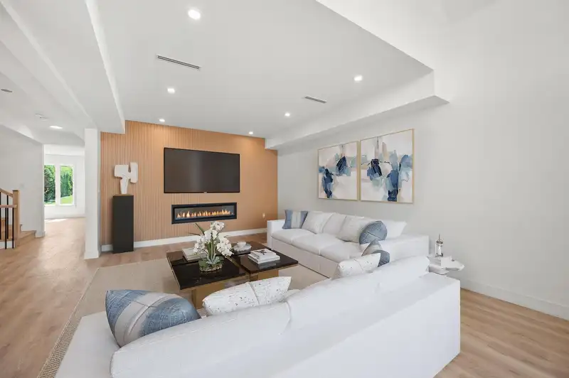 304 EIGHTH AVENUE - photo 3 of 40