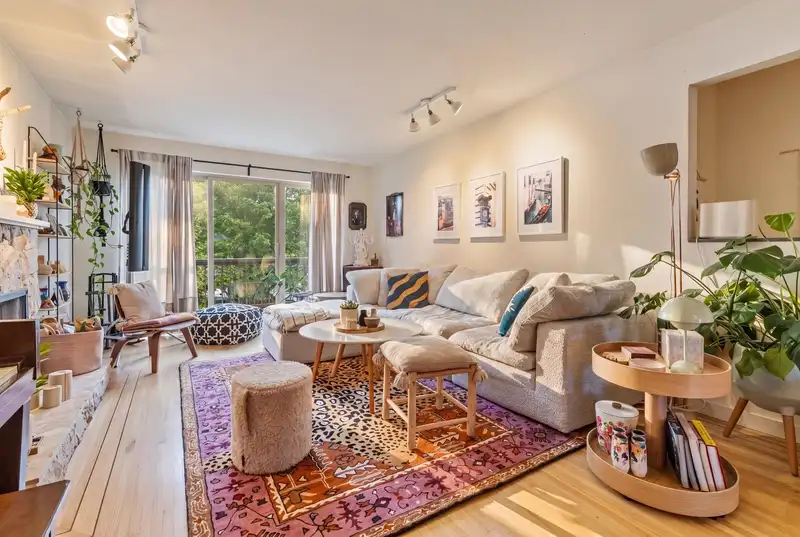 2246 PARKER STREET - photo 3 of 39